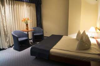 Отель Samaa Hotel Бухарест Стандартный двухместный номер с 1 кроватью-5